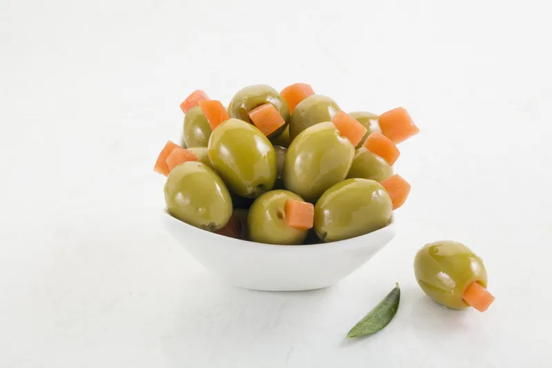 Havuç Dolgulu Yeşil Zeytin