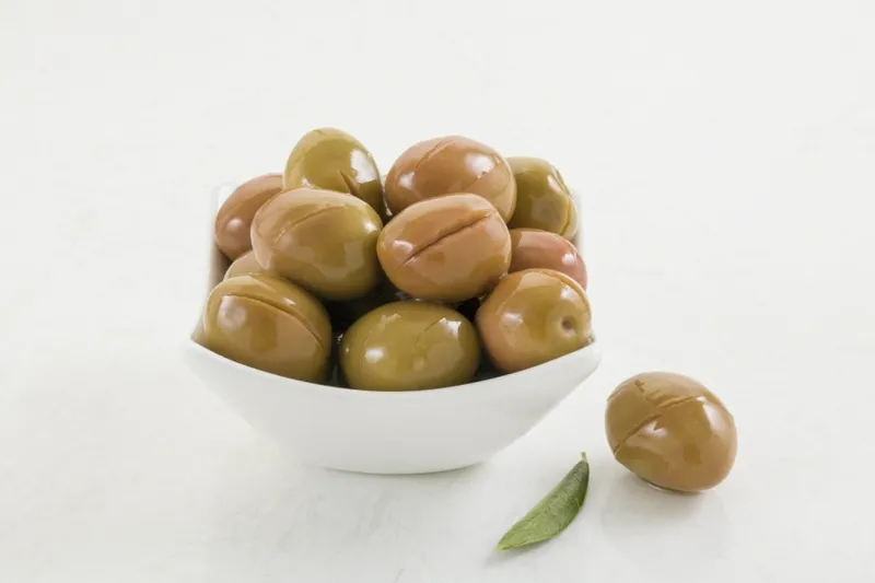 Rengi Dönük Çizik Zeytin